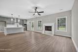 122 Hallmark Drive - Photo 3