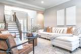 140 Edgewater Place - Photo 3
