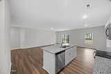921 Plymouth Road - Photo 6