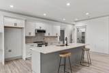 9401 Old Salem Way - Photo 15