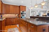 580 Versailles Boulevard - Photo 9