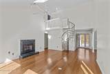 241 Windjammer - Photo 2