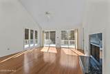 241 Windjammer - Photo 3