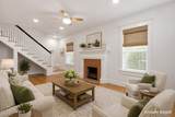 404 Avenue C - Photo 2