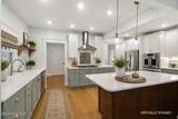 404 Avenue C - Photo 5