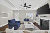 363 Hanover Lakes Drive - Photo 11