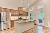 212 Deveraux Point - Photo 14