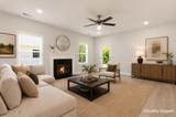 1011 Hot Rod Road - Photo 2