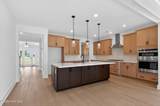 252 Devereux Drive - Photo 26