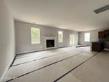 240 Sacksonia Street - Photo 9