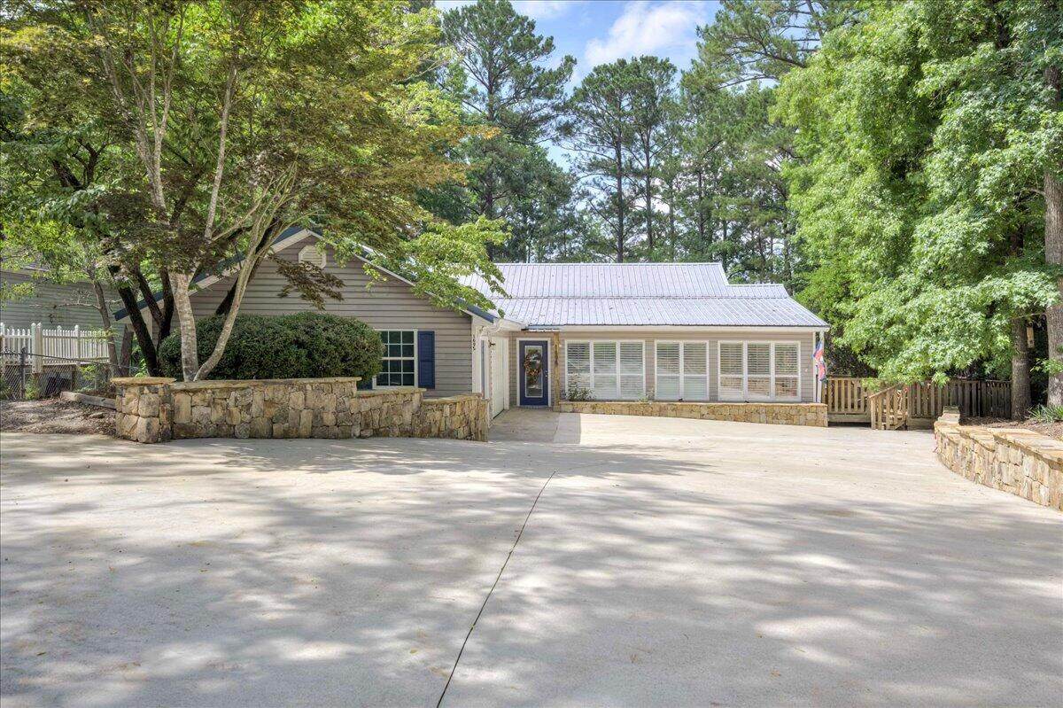 1695 Buckhead Drive - Photo 1