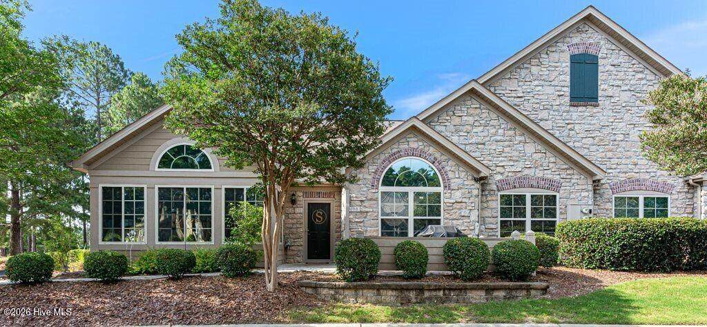 103 Chelsea Court - Photo 1