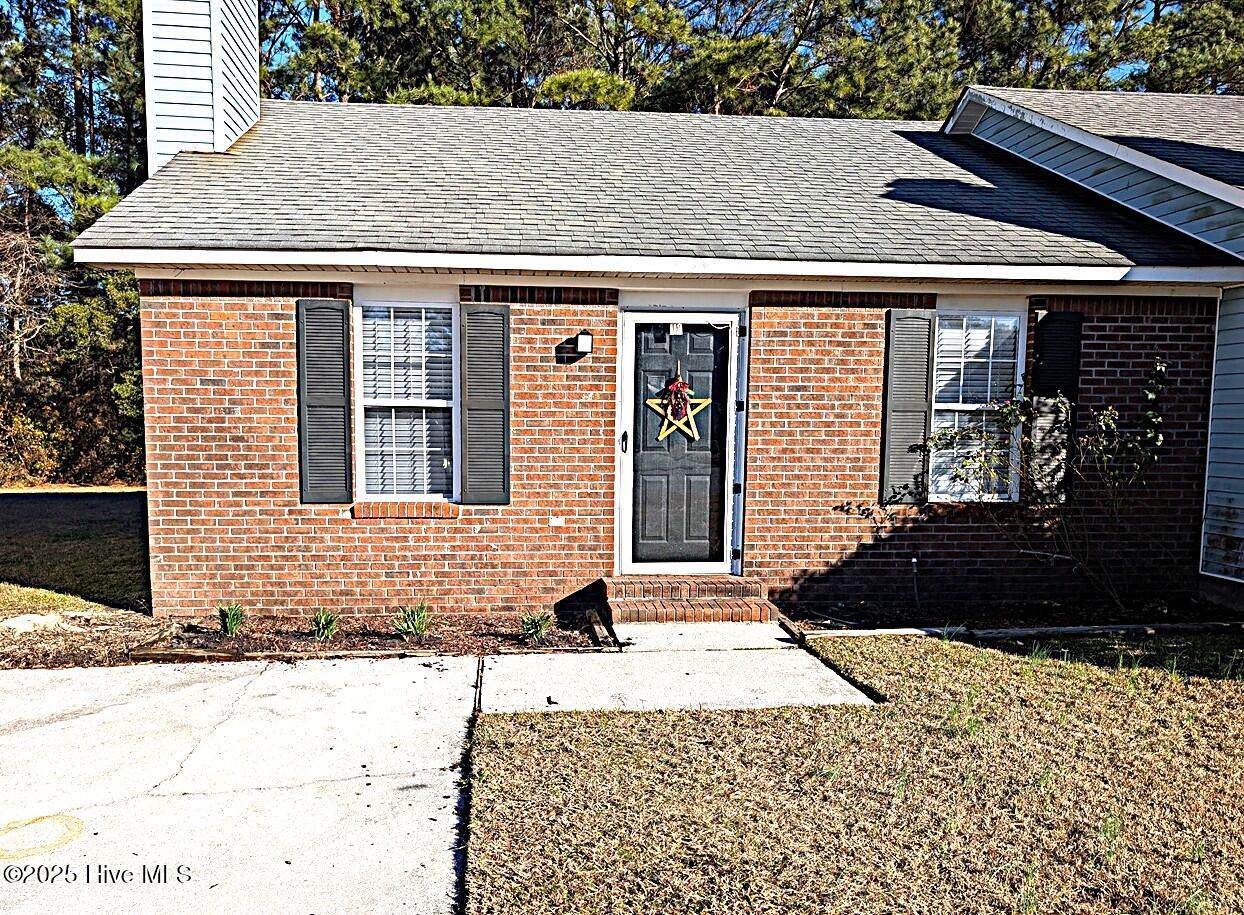 113 Live Oak Court - Photo 1