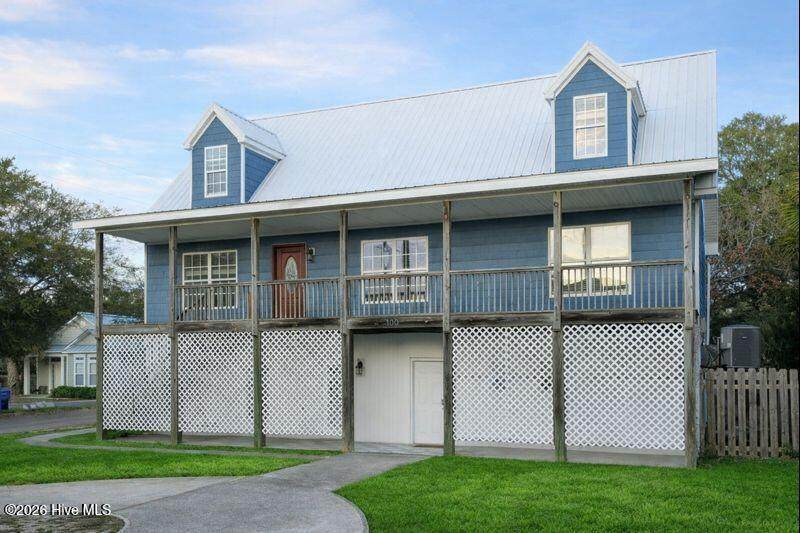 100 Moorefield Drive - Photo 1