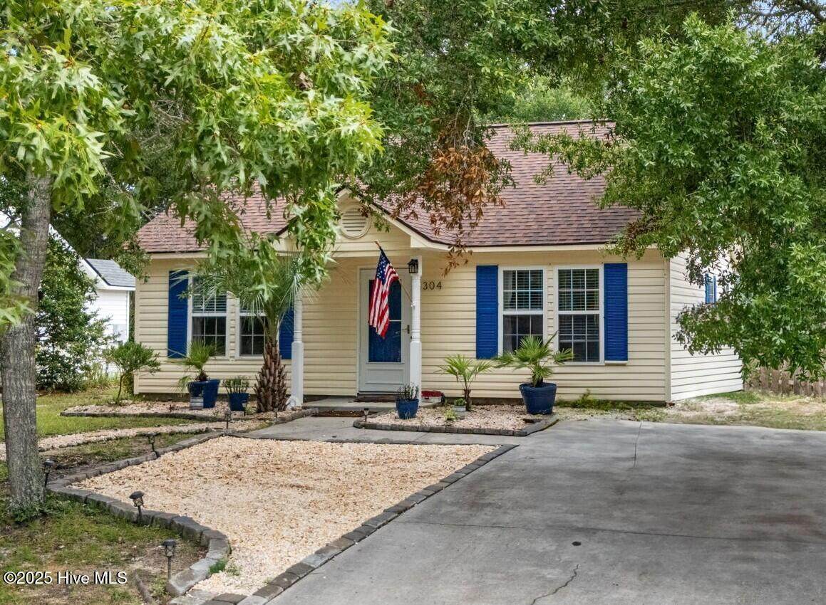 1304 Oak Island Drive - Photo 1