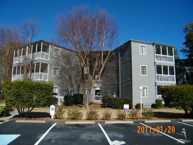 10166 Beach Drive SW #205, Carolina Shores, NC 28467 (MLS #100009106) :: Century 21 Sweyer & Associates