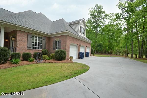 653 Jordan Drive, Greenville, NC 27834 (MLS #100011862) :: Century 21 Sweyer & Associates