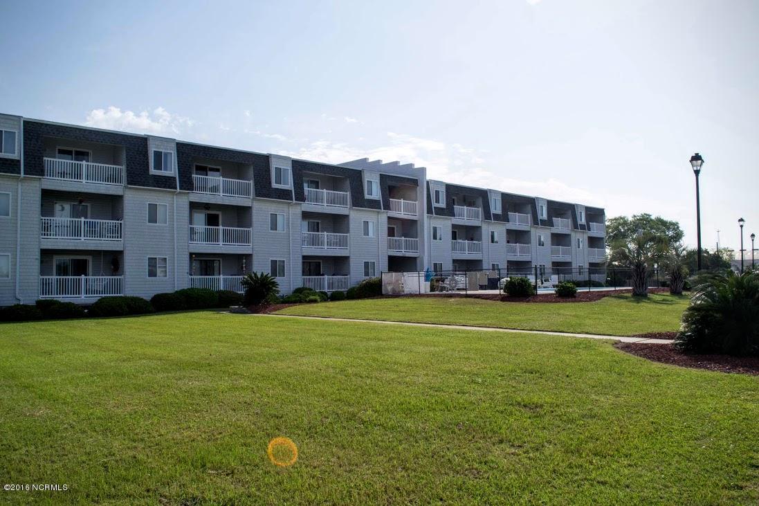 118 Lake Avenue - Photo 1