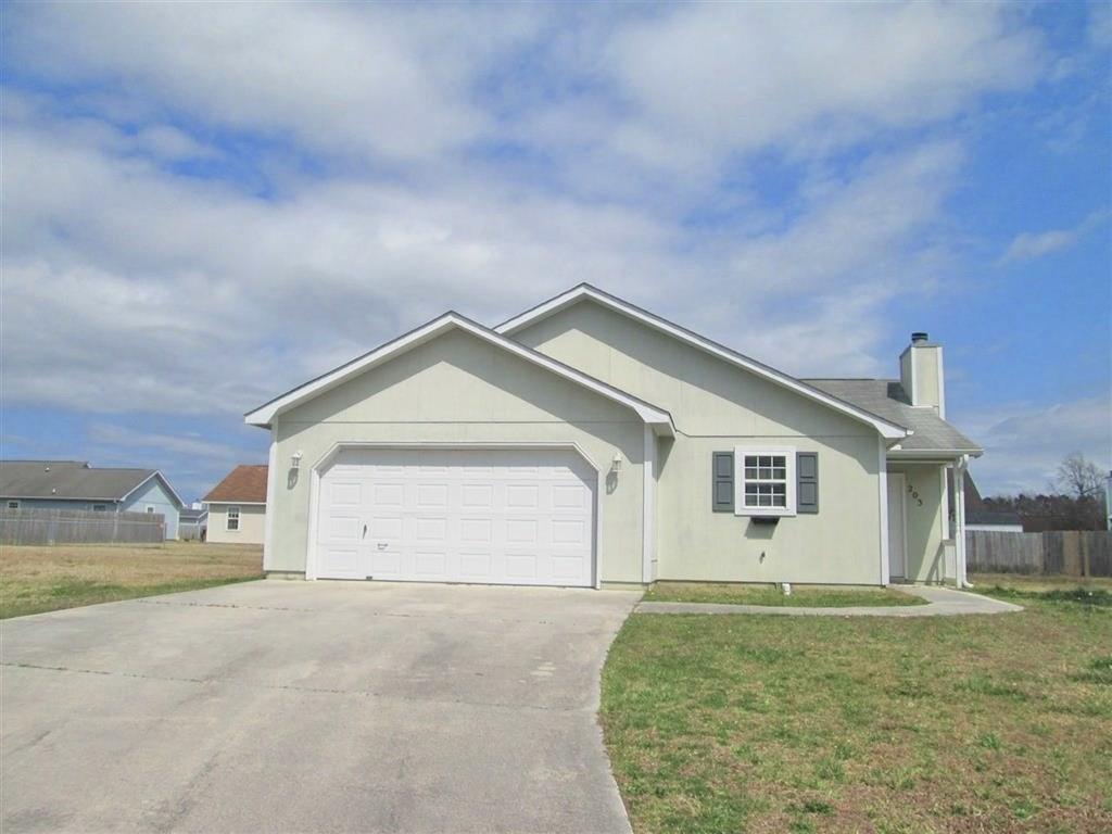 203 Gray Fox Run, Hubert, NC 28539 (MLS #100019227) :: Century 21 Sweyer & Associates