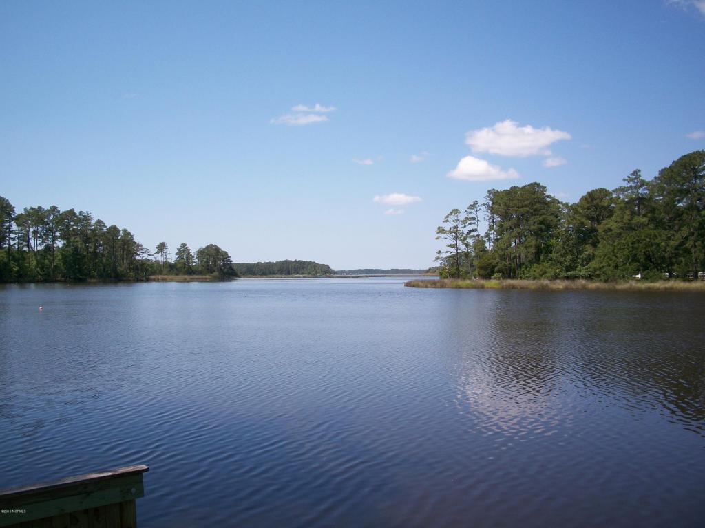 212 Jonaquins Drive - Photo 1