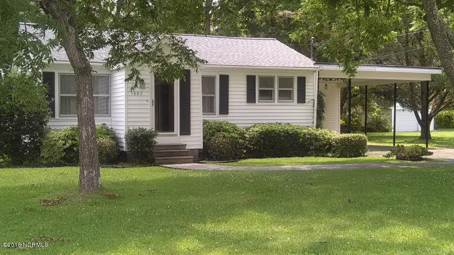 1607 New Bern Street - Photo 1