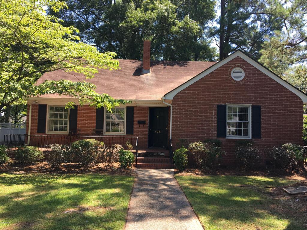 405 S Raleigh Street, Wallace, NC 28466 (MLS #100020317) :: Century 21 Sweyer & Associates