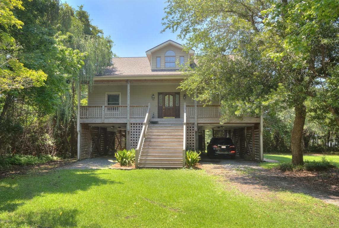 126 SW 4th Street, Oak Island, NC 28465 (MLS #100020449) :: Century 21 Sweyer & Associates