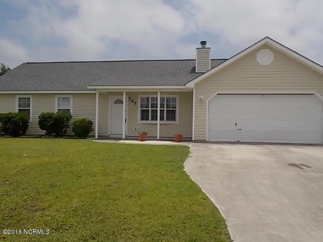707 Covington Court, Hubert, NC 28539 (MLS #100021862) :: Century 21 Sweyer & Associates
