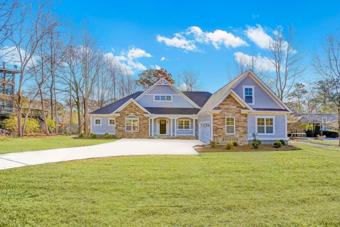 231 Ravenswood Road, Hampstead, NC 28443 (MLS #100022469) :: Century 21 Sweyer & Associates