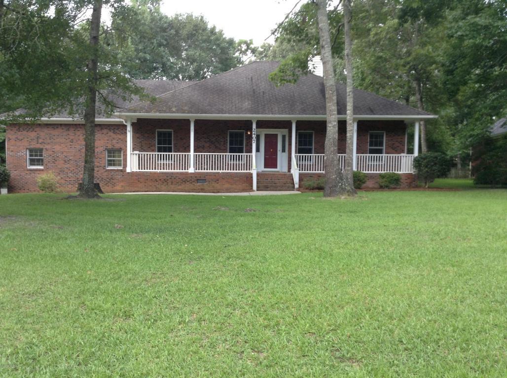 2407 Oakview Drive, New Bern, NC 28562 (MLS #100025168) :: Century 21 Sweyer & Associates