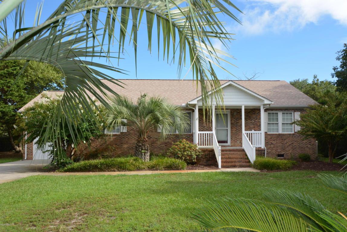 300 Pine Knoll Circle - Photo 1