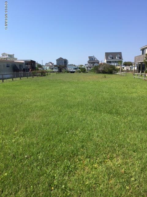 9061 9th Street, Surf City, NC 28445 (MLS #100029069) :: Century 21 Sweyer & Associates
