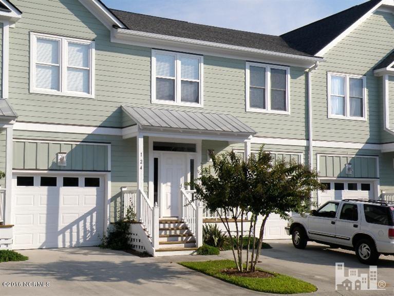 124 River Gate Lane, Wilmington, NC 28412 (MLS #100029923) :: Century 21 Sweyer & Associates
