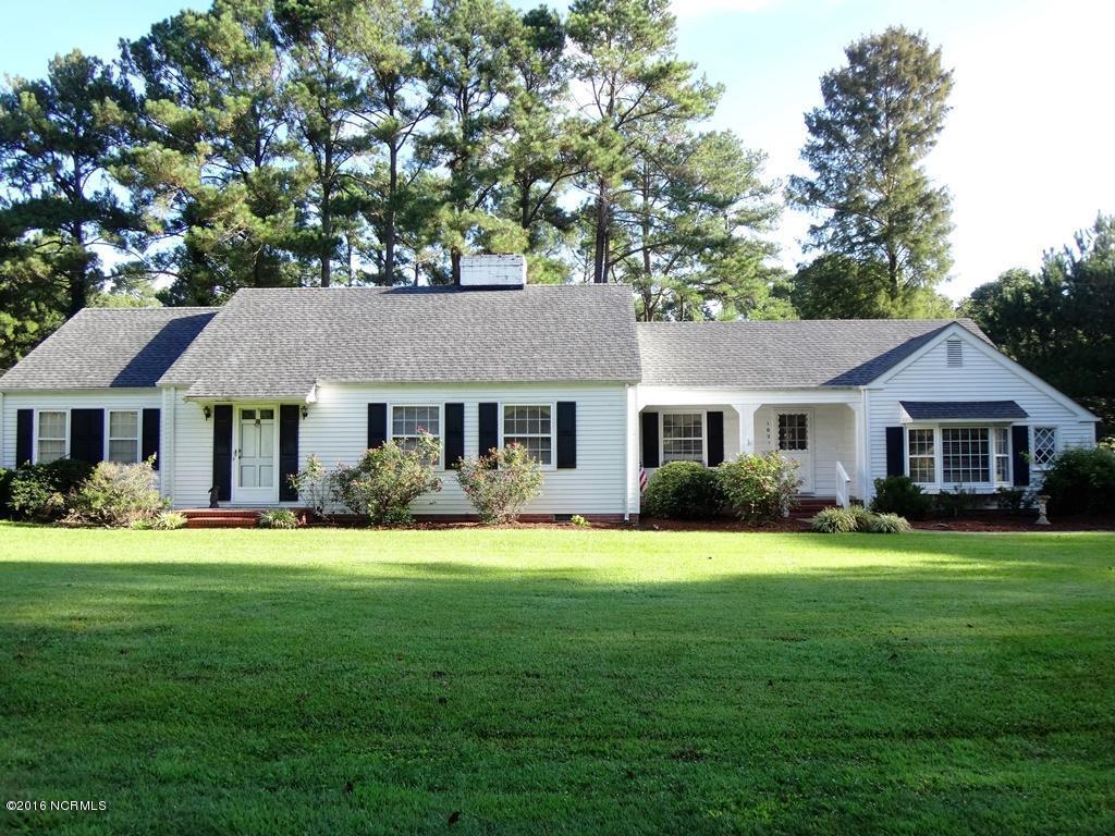 102 Mallard Drive, Washington, NC 27889 (MLS #100031273) :: Century 21 Sweyer & Associates
