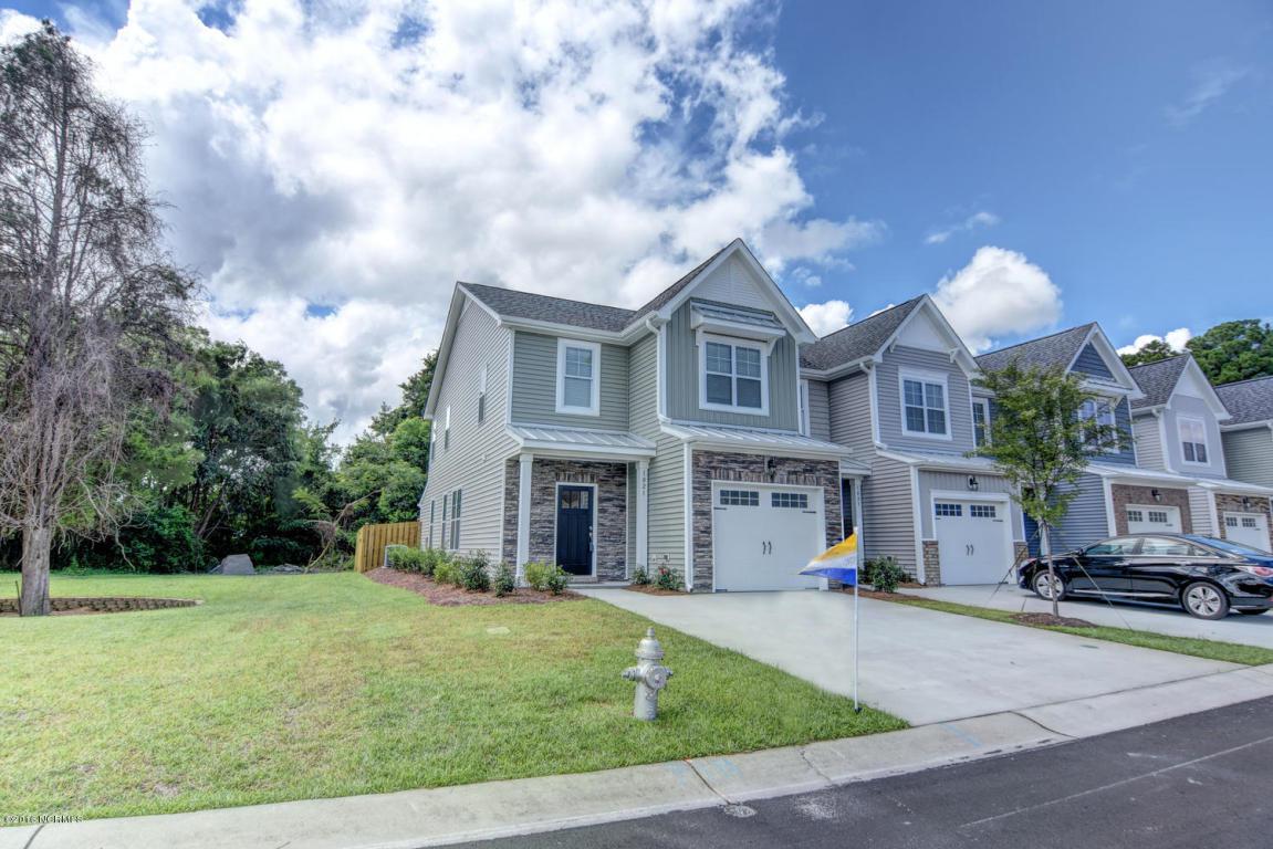 1027 Summer Woods Drive, Wilmington, NC 28412 (MLS #100032081) :: Century 21 Sweyer & Associates