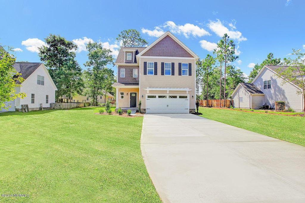 108 Fullard Drive, Sneads Ferry, NC 28460 (MLS #100033490) :: Century 21 Sweyer & Associates