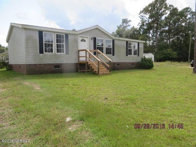 421 Lake Drive, Richlands, NC 28574 (MLS #100033688) :: Century 21 Sweyer & Associates