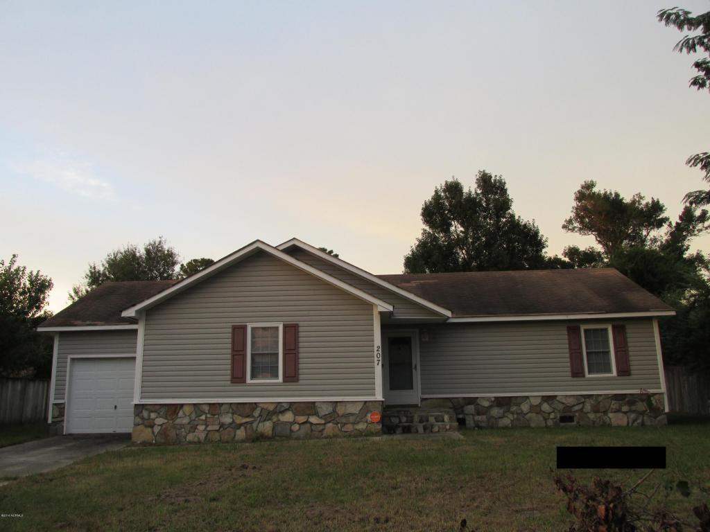207 Pollard Drive, Jacksonville, NC 28540 (MLS #100033865) :: Century 21 Sweyer & Associates