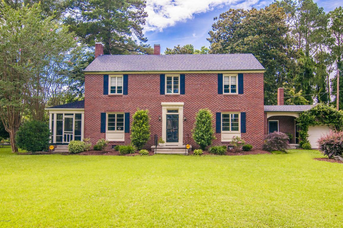 1028 Summit Avenue - Photo 1