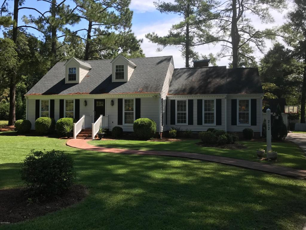 212 Camelia Drive - Photo 1