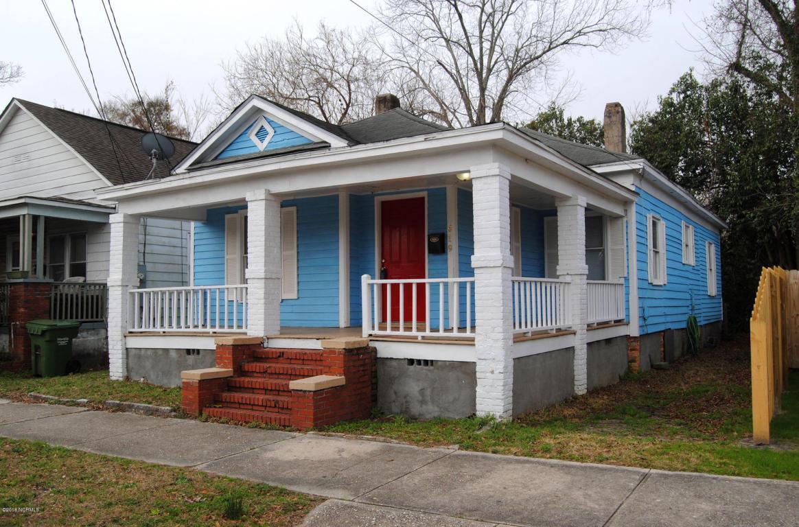619 10th Street - Photo 1