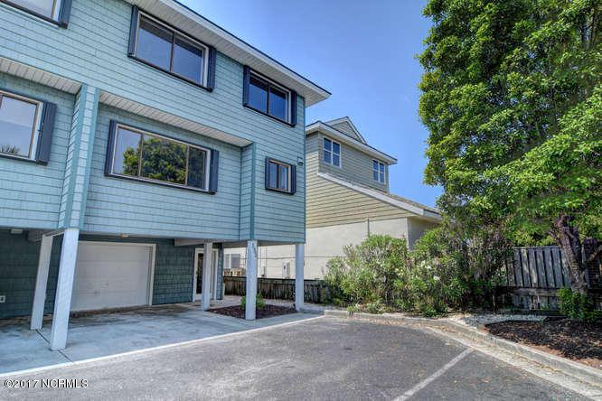 332 Causeway Drive - Photo 1