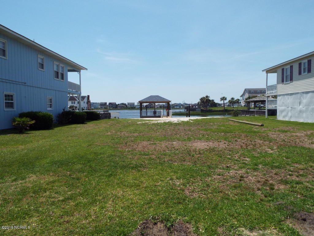 1907 Sea Aire Canal - Photo 1