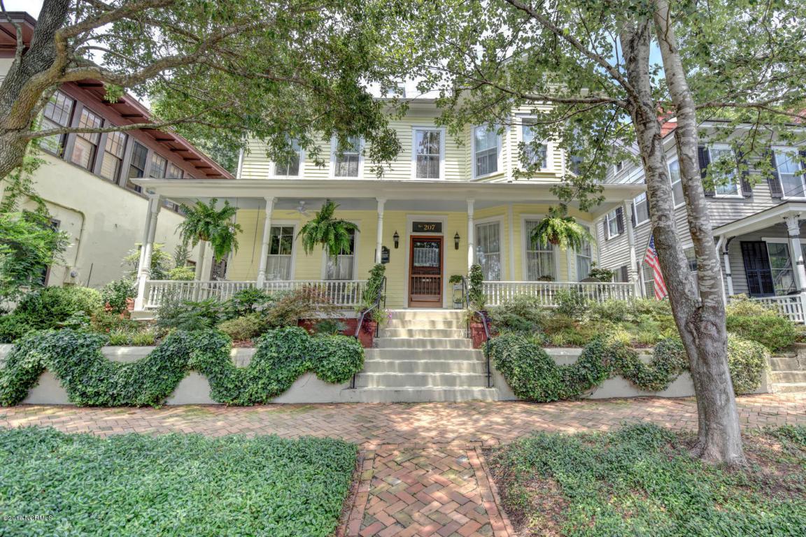 207 Nun Street - Photo 1