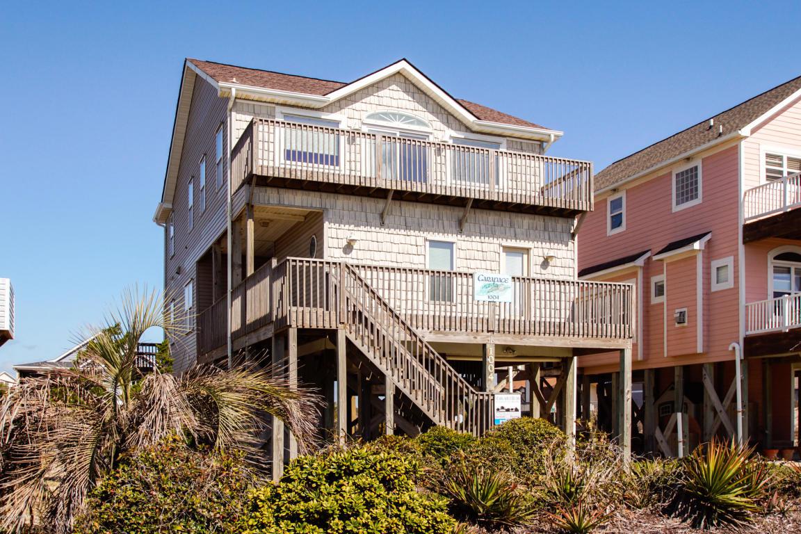 1004 Beach Drive - Photo 1