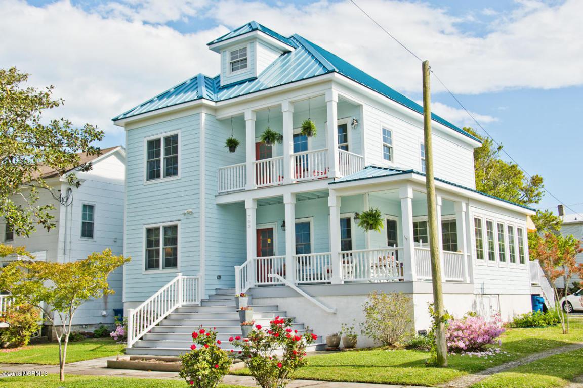 703 Fisher Street - Photo 1