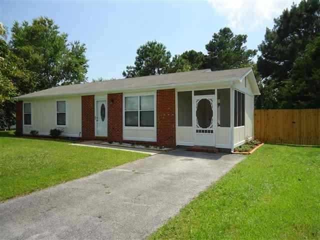 108 Pecan Lane - Photo 1