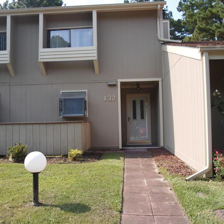132 Quarterdeck - Photo 1