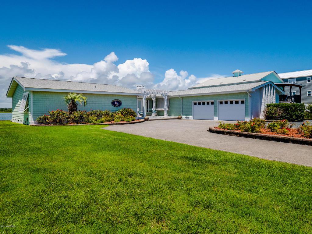 1006 Carolina Boulevard - Photo 1