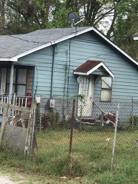 906 Starkey Alley - Photo 1
